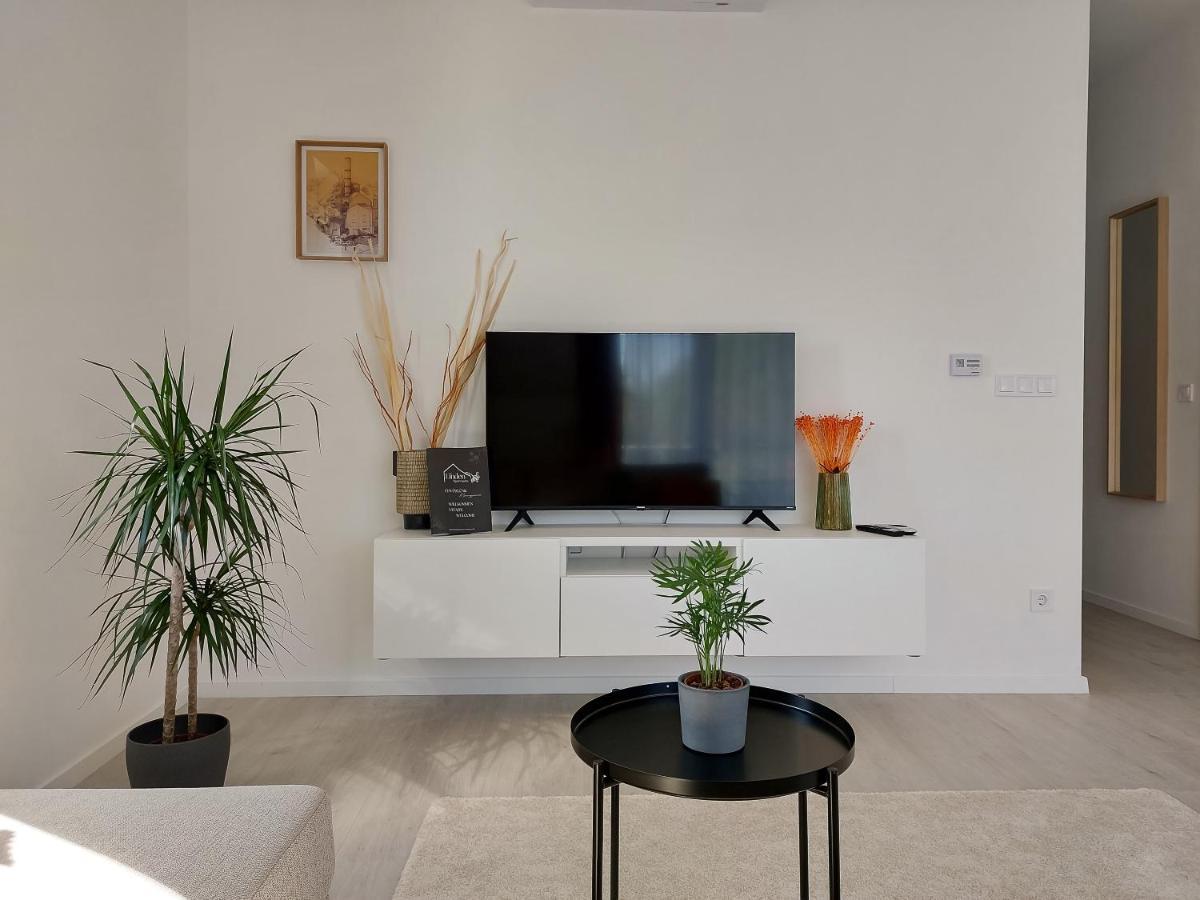 Linden Apartman 106 - Adults Only Mosonmagyaróvár Zewnętrze zdjęcie